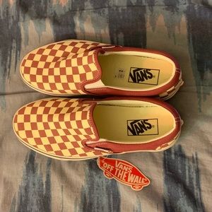 Rumors red/ off white checkered maroon vans